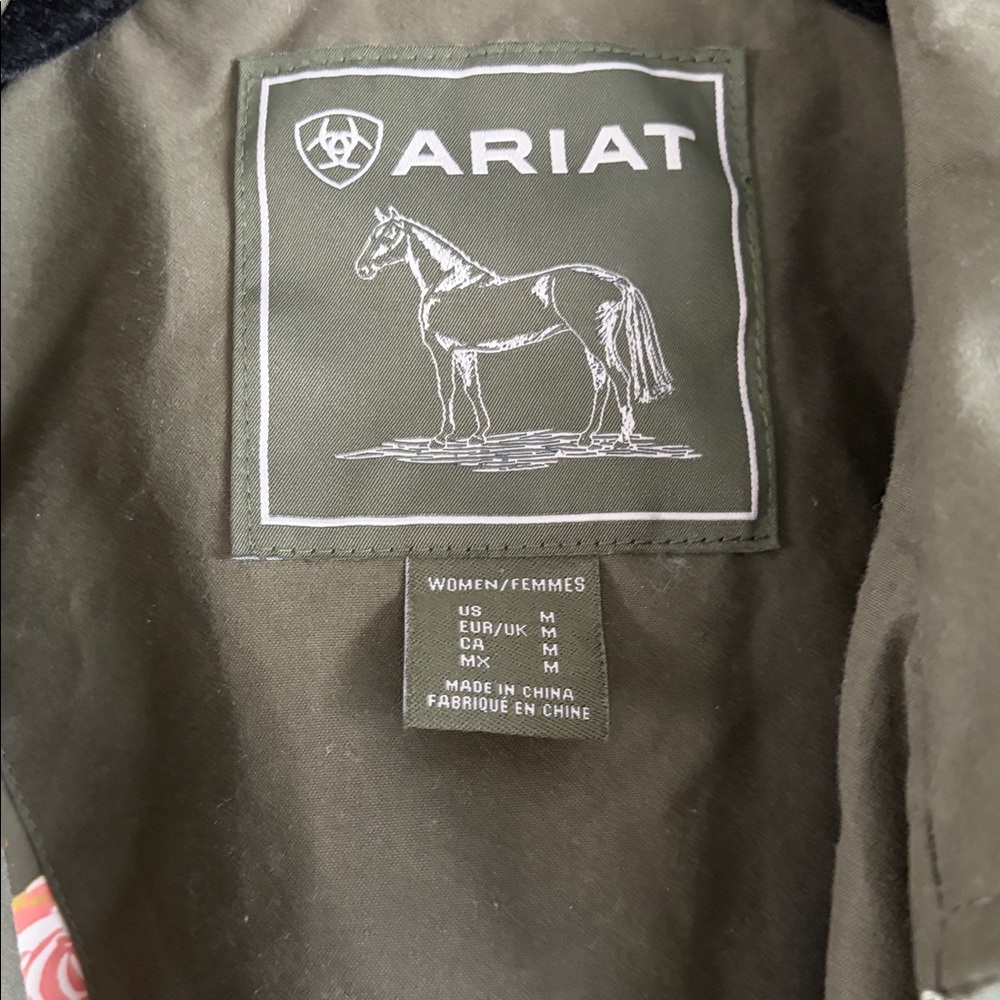 Ariat NWOT cloverfield coat! The color is called earth! - Picture 2 of 13
